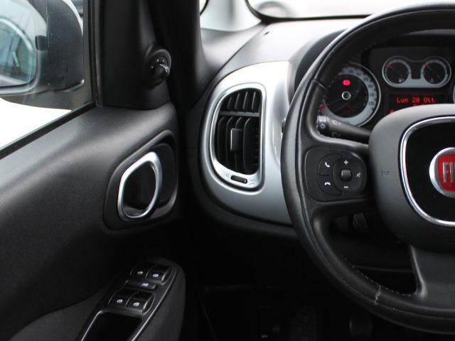 FIAT 500L usata, con Touch screen