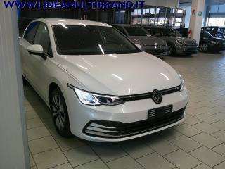 VOLKSWAGEN Golf usata, con USB