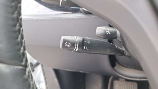 TESLA Model S usata, con Leve al volante