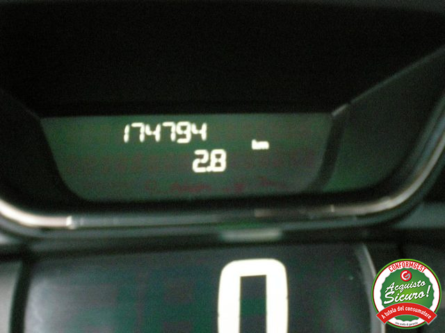 RENAULT Captur usata, con Sensore di luce