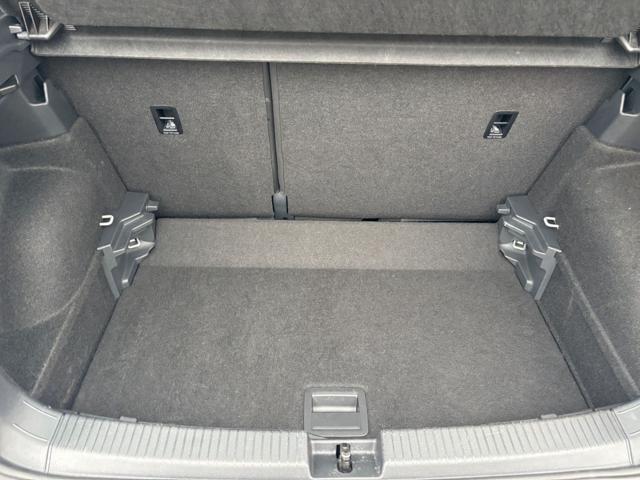 VOLKSWAGEN T-Cross usata, con Sedile posteriore sdoppiato