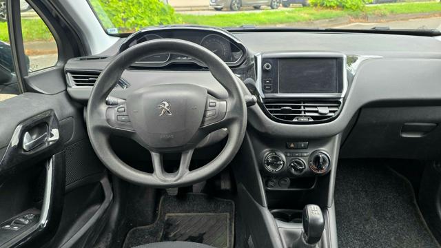 PEUGEOT 208 usata, con Volante in pelle