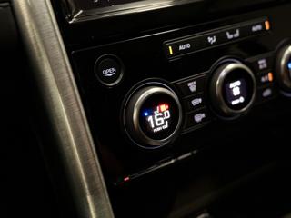 LAND ROVER Discovery usata, con Park Distance Control