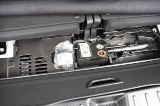 MERCEDES-BENZ GLB 200 usata, con Park Distance Control
