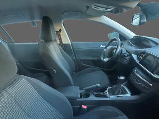PEUGEOT 308 usata, con Airbag