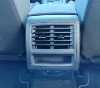 VOLKSWAGEN Golf usata, con Sensori di parcheggio posteriori