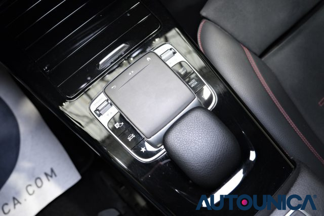 MERCEDES-BENZ A 180 usata, con Sensori di parcheggio posteriori