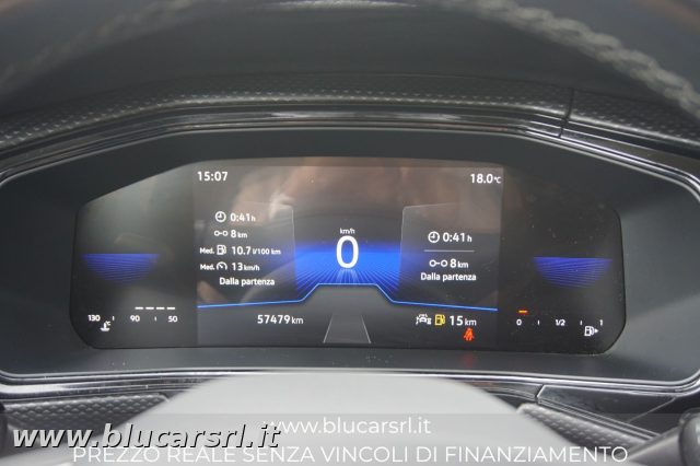 VOLKSWAGEN T-Cross usata 14