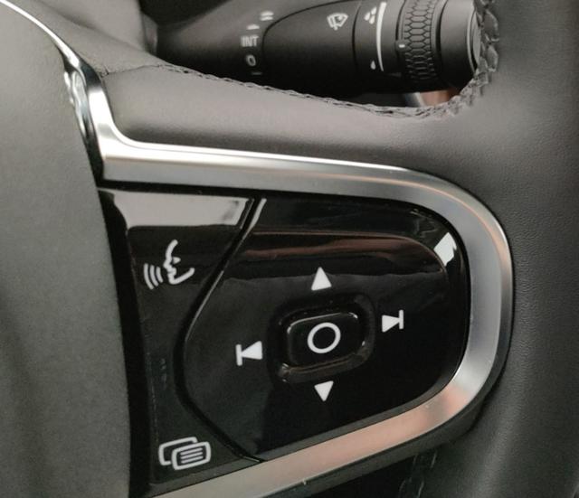 VOLVO XC60 usata, con Sedili riscaldati