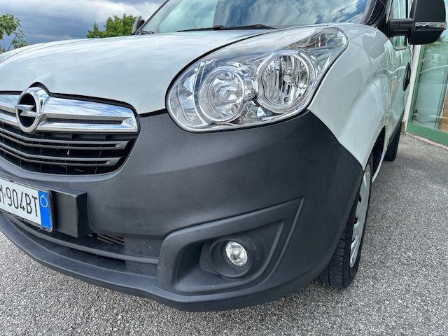 OPEL Combo usata, con Controllo trazione