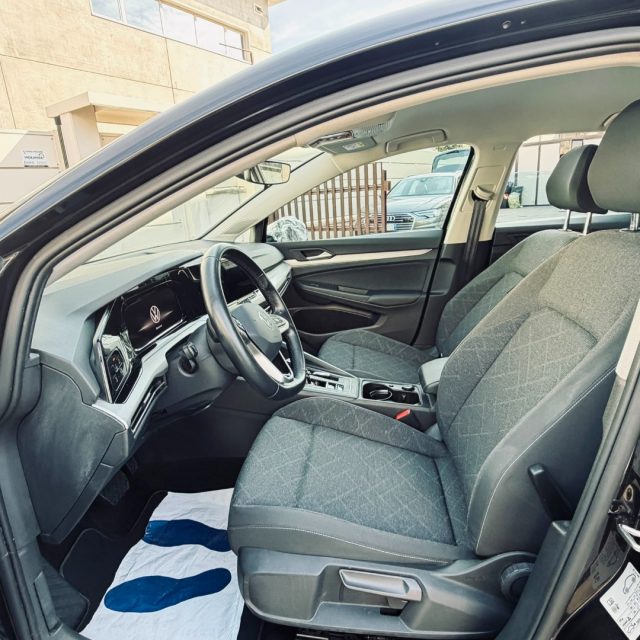 VOLKSWAGEN Golf usata, con Autoradio