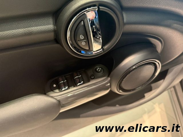 MINI Cooper usata, con Autoradio digitale