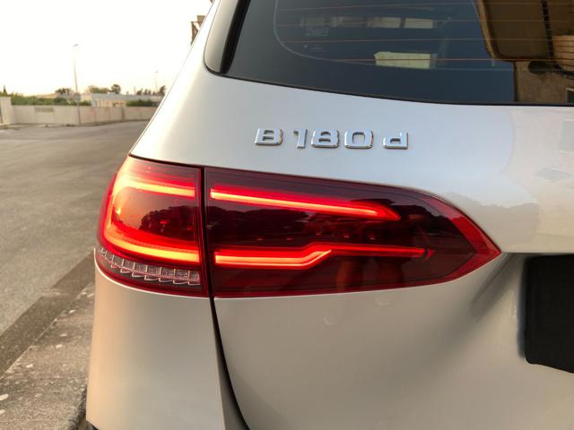 MERCEDES-BENZ B 180 usata, con Freno di stazionamento elettrico
