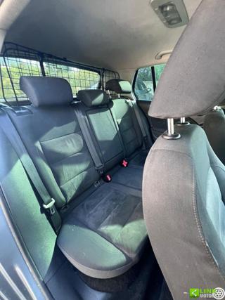 VOLKSWAGEN Golf usata, con Sensori di parcheggio posteriori