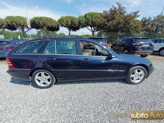 MERCEDES-BENZ C 220 usata 23