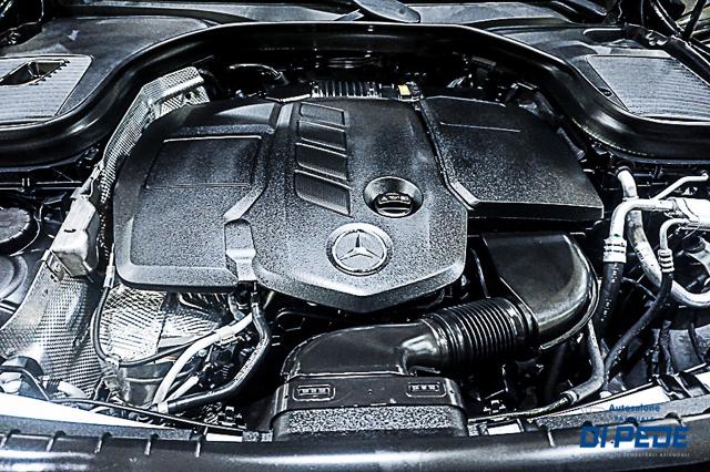 MERCEDES-BENZ GLC 220 usata, con Controllo automatico clima