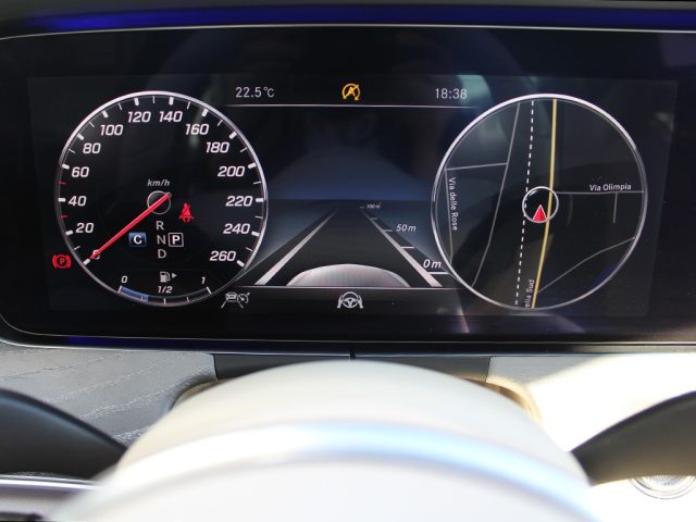 MERCEDES-BENZ CLS 350 usata, con USB