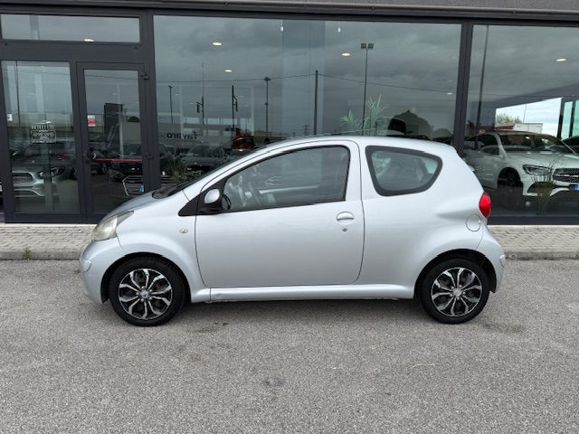 TOYOTA Aygo usata, con Chiusura centralizzata