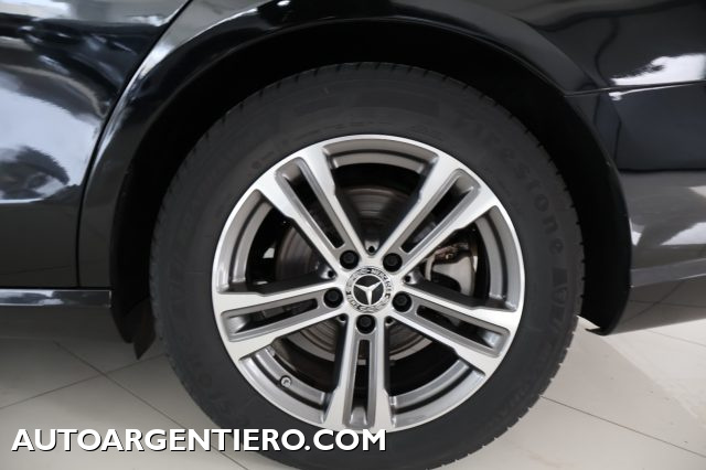 MERCEDES-BENZ E 200 usata, con Fari direzionali