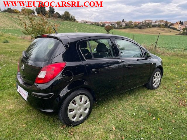OPEL Corsa usata, con Climatizzatore