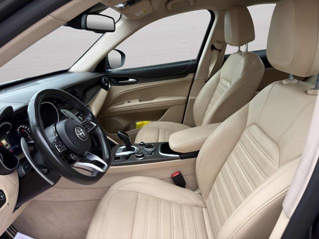 ALFA ROMEO Stelvio usata, con Interni in pelle