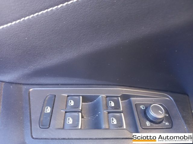 VOLKSWAGEN T-Roc usata, con ESP