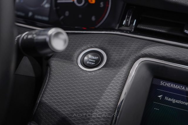LAND ROVER Range Rover Evoque usata, con USB