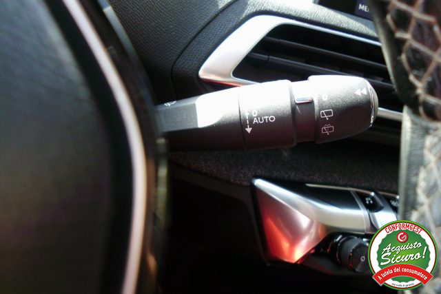 PEUGEOT 3008 usata, con Bracciolo