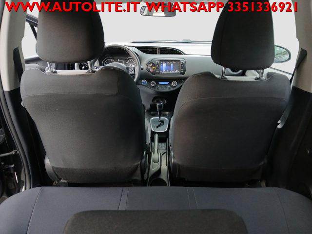 TOYOTA Yaris usata, con Touch screen