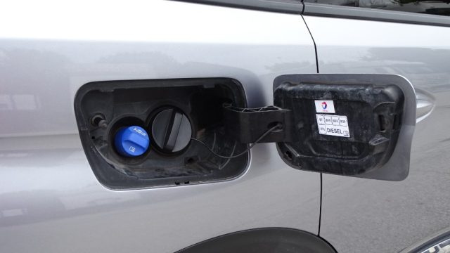 PEUGEOT 5008 usata, con Apple CarPlay