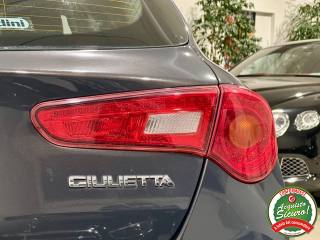 ALFA ROMEO Giulietta usata, con Autoradio