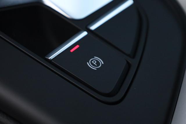 AUDI A4 usata, con Sensori di parcheggio anteriori