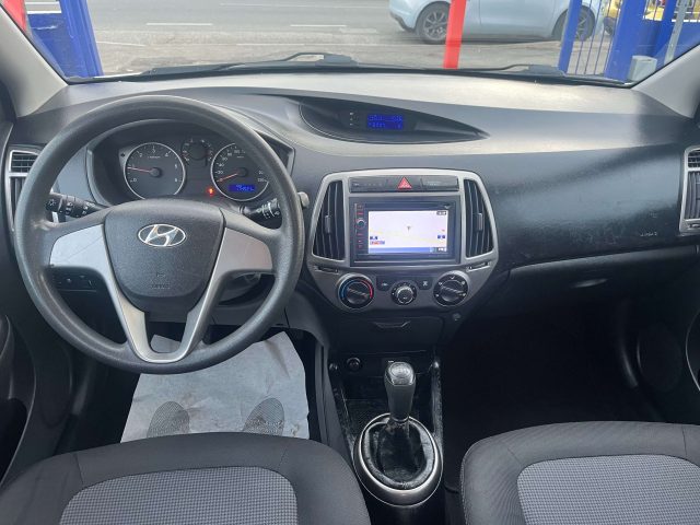HYUNDAI i20 usata, con Boardcomputer