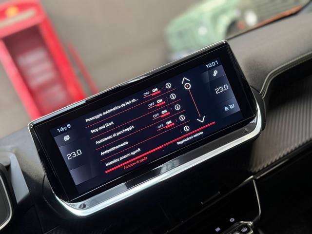 PEUGEOT 2008 usata, con Park Distance Control