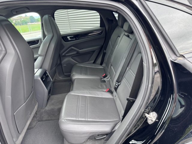 PORSCHE Cayenne usata, con Sistema di navigazione