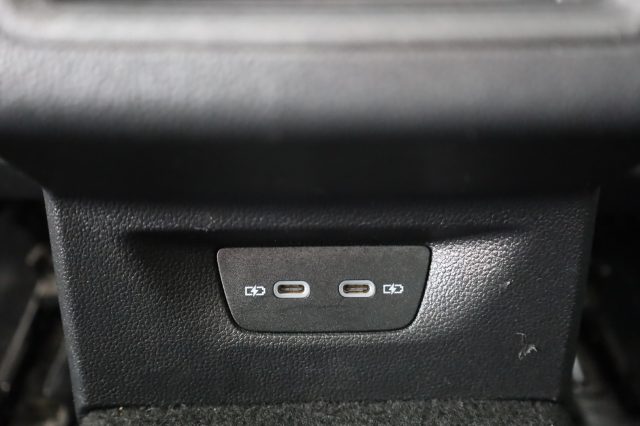 VOLKSWAGEN Golf Variant usata 86