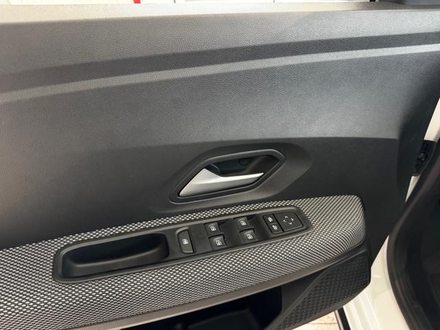 DACIA Sandero usata, con Touch screen