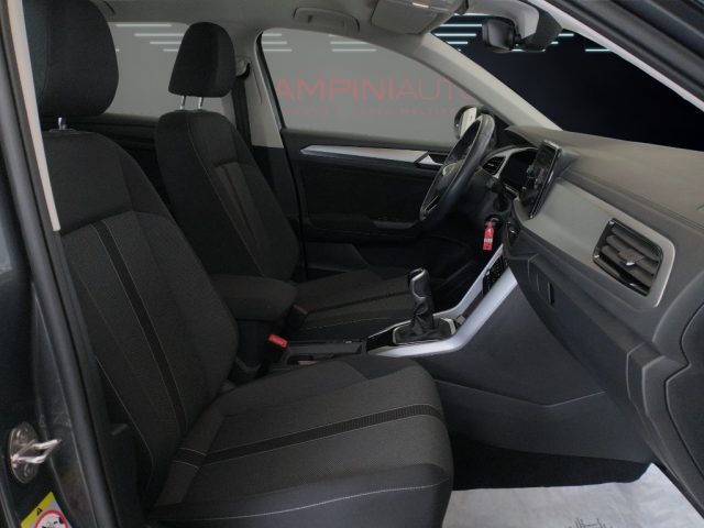 VOLKSWAGEN T-Roc usata 19