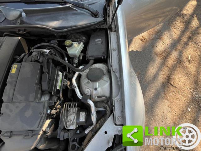 MERCEDES-BENZ SLK 200 usata, con Sensori di parcheggio anteriori