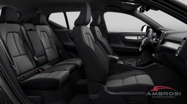 VOLVO XC40 usata 7