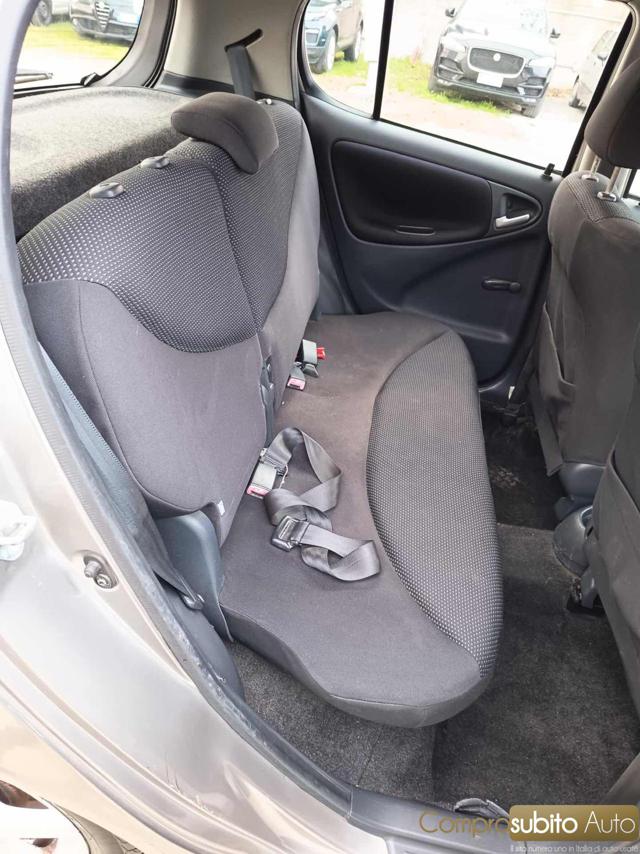 TOYOTA Yaris usata, con Climatizzatore