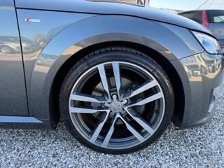 AUDI TT usata, con Autoradio