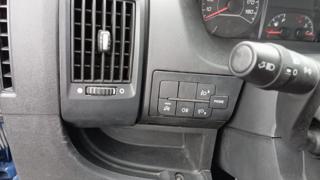 PEUGEOT Boxer usata, con MP3