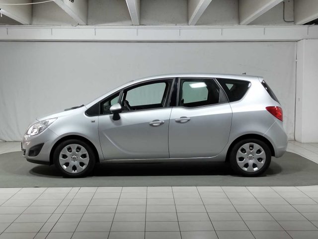 OPEL Meriva usata, con Airbag