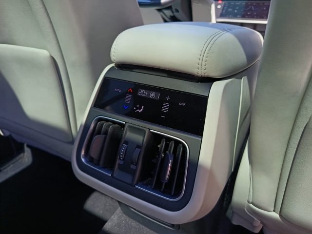 MASERATI Grecale usata, con Climatizzatore