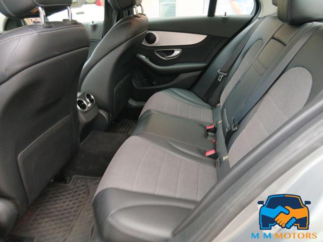 MERCEDES-BENZ C 220 usata 26