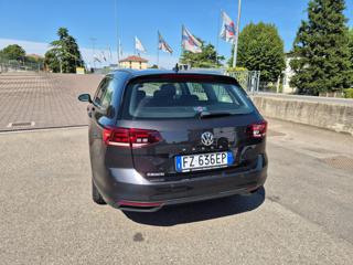 VOLKSWAGEN Passat Variant usata, con Cerchi in lega