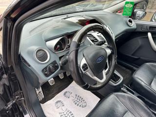 FORD Fiesta usata, con Lettore CD