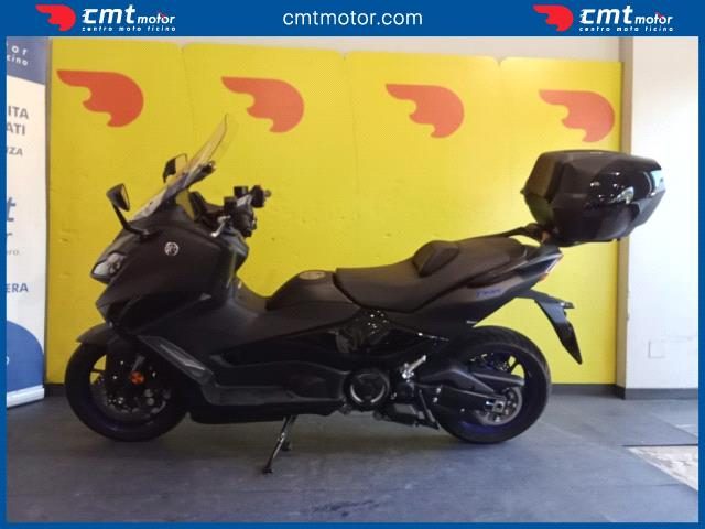 YAMAHA T-Max 560 usata 3