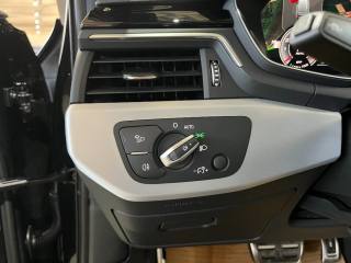 AUDI A4 usata, con Volante in pelle
